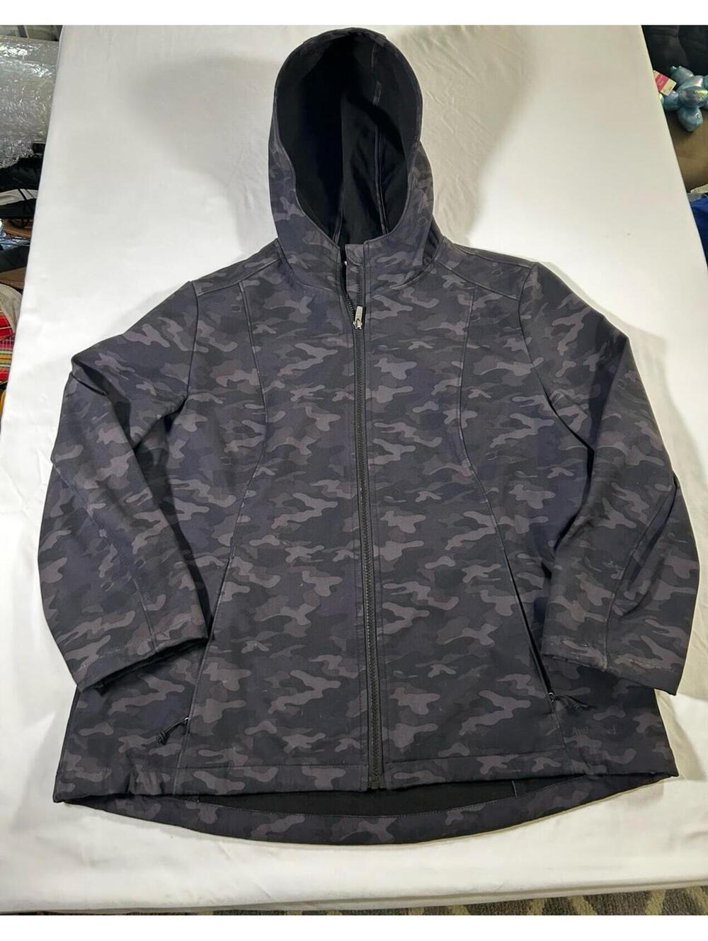 Avalanche Outdoor Supply Company Women's Hooded Lined Jacket Camo XL